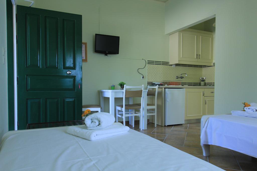 Iliobasilema Studios & Apartments Fiskardo Chambre photo